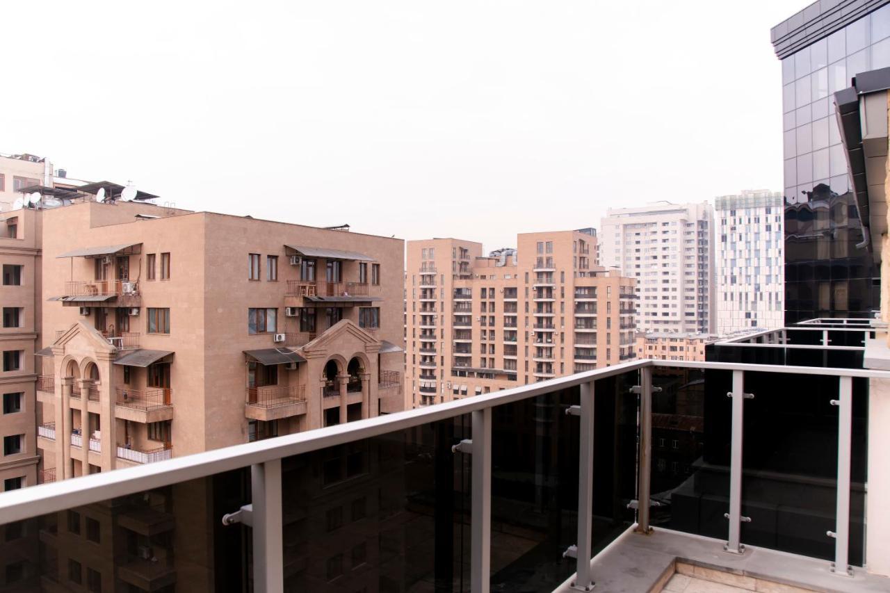 D&H Group Apartamento Erevan Exterior foto