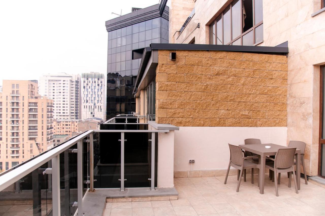 D&H Group Apartamento Erevan Exterior foto